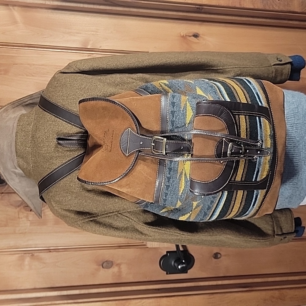 Handmade Leather & Wool Backpack - Picture 1 of 14